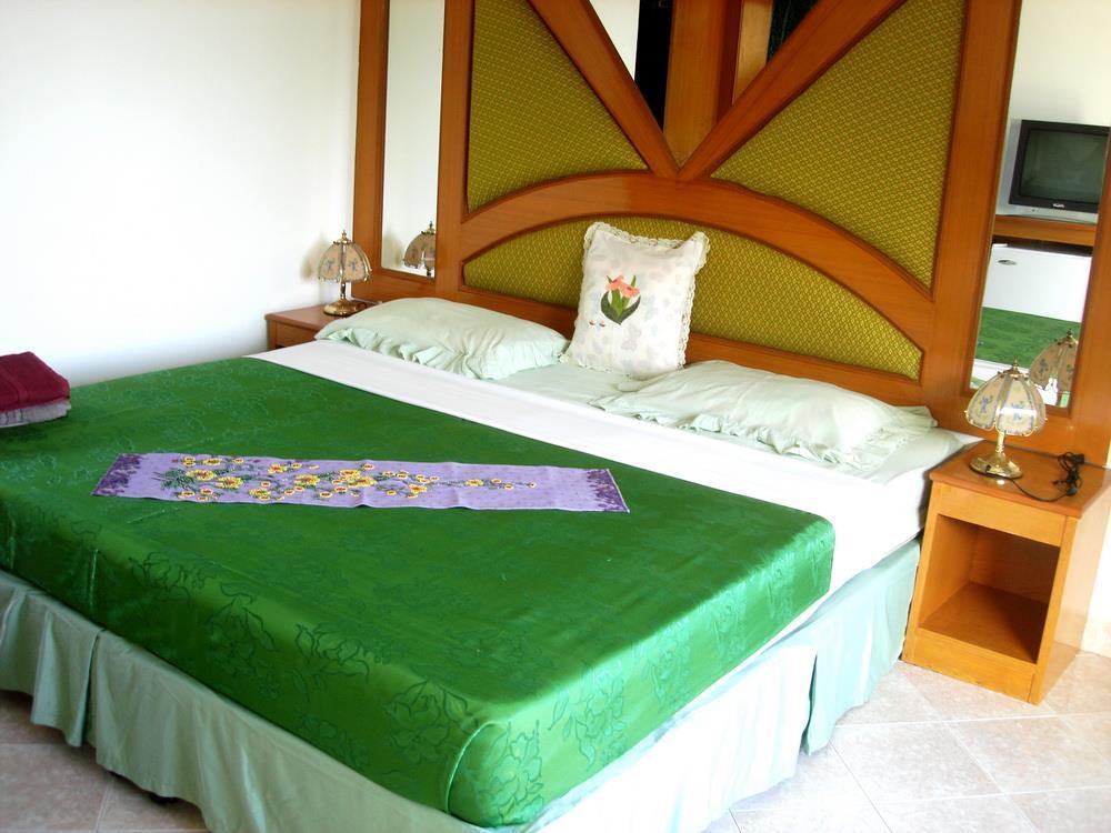Waree'S Guesthouse Phuket Eksteriør billede