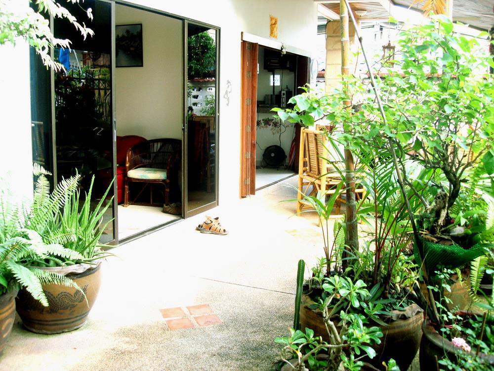Waree'S Guesthouse Phuket Eksteriør billede